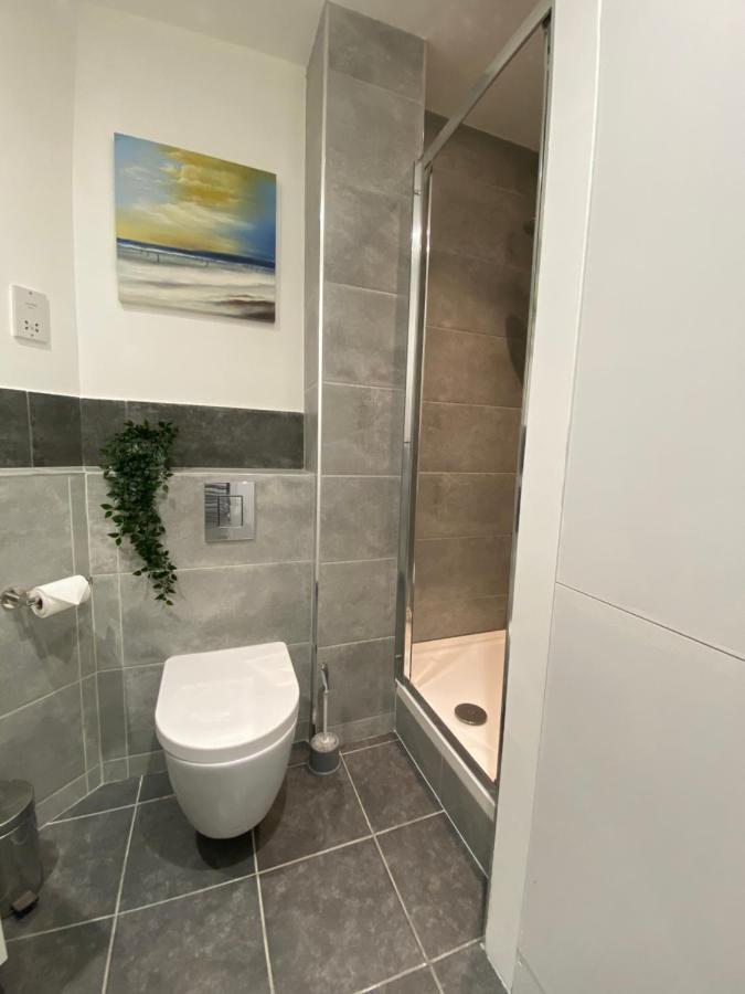 Stunning Apartment In Leeds- Financial District Leeds  Exterior photo